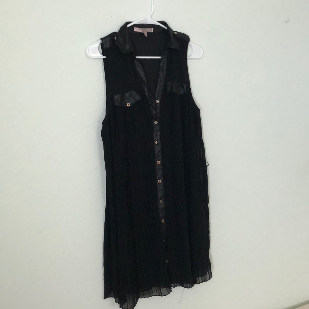 Black ribbed dress
